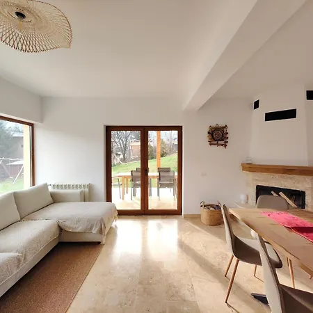 Friends & Family Mountain Chalet Moieciu de Jos