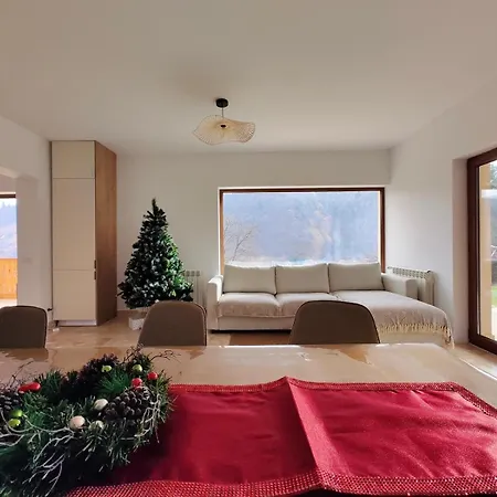 Friends & Family Mountain Chalet